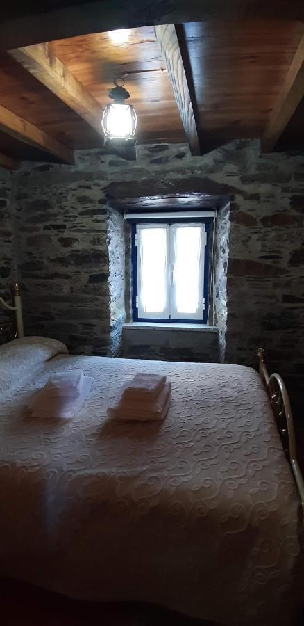 Вилла Casa Do Loureiro Арганил Экстерьер фото